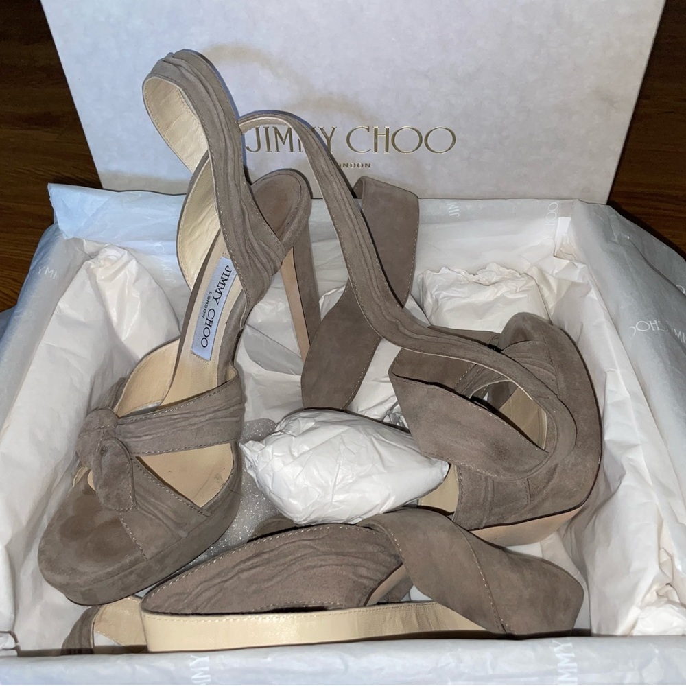 Jimmy Choo Vixen 130’s in Suede. This color is sold out so snatch this pair now!